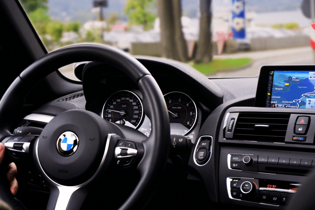 auto vesti bmw 5