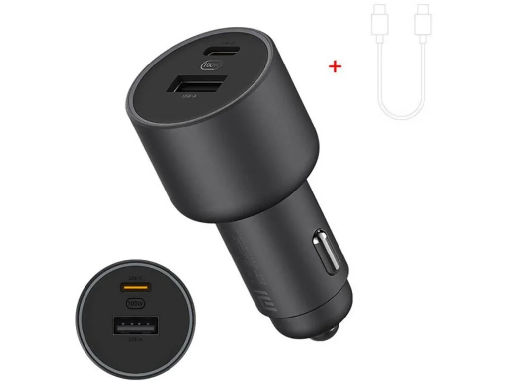 Xiaomi CC07ZM auto punjač sa USB-C i USB-A izlazom, uz beli USB-C kabl iz kompleta
